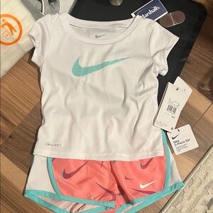 Nike White and Coral 2-Piece Set